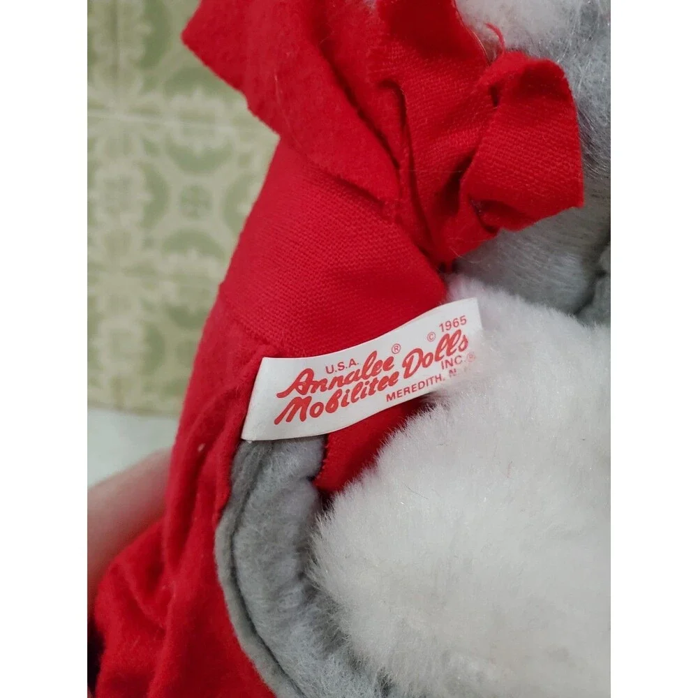 Annalee Mobilitee Doll 1965 Christmas Holiday Mouse w/ Muff 12